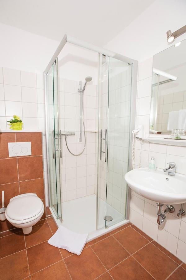 Hotel-Pension Haus Holtdirk Липщат Екстериор снимка